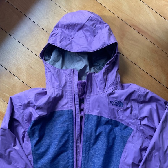 North Face Purple Winter Jacket in girls size large - Picture 2 of 8